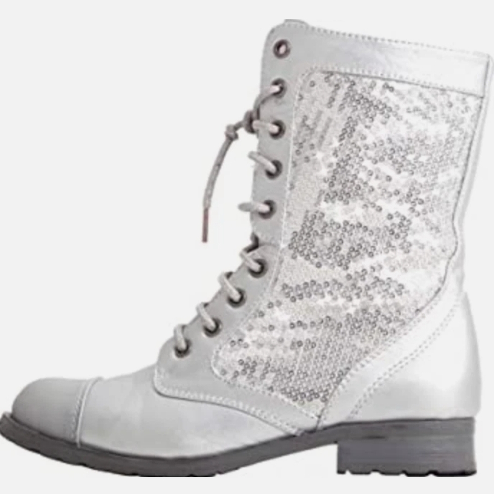 🩷$5 |  Gia Mia Sparkly Lace-Up Boots – Girls Size 8 – BNWOT